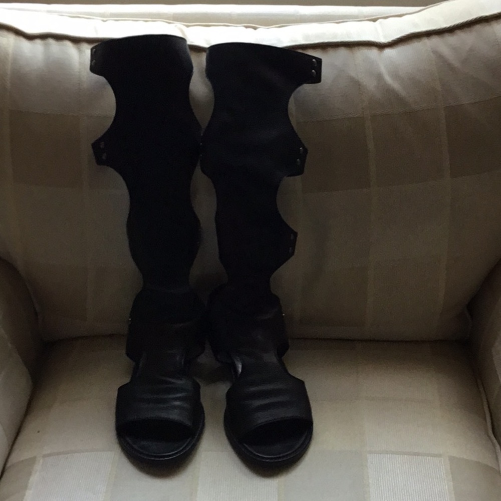 Stuart Weizmann gladiator sandals